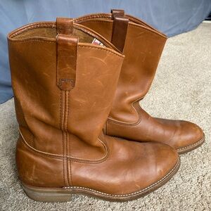 Red Wing Classic Tan Leather Men's Boots